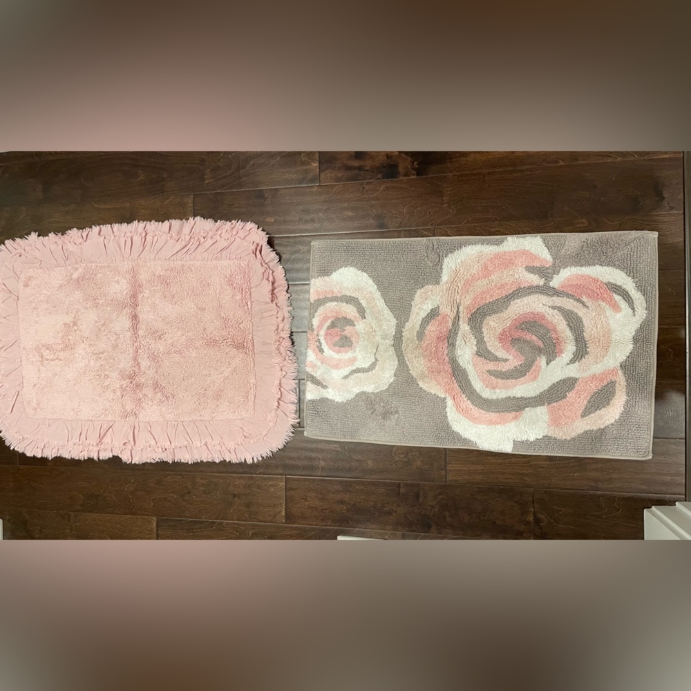 2 pink/grey/cream bath mats
